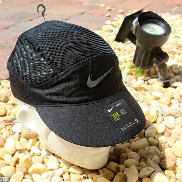 nike tailwind aerobill